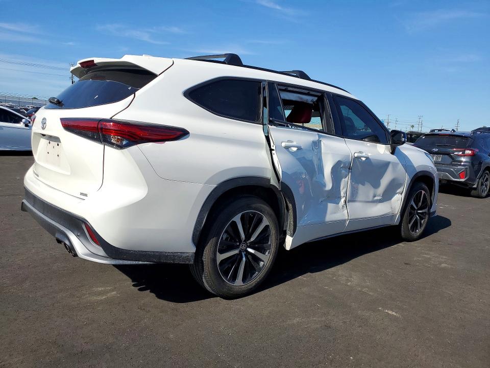 Aukcja sprzedaży 2021 Toyota Highlander, vin: 5TDJZRAH0MS065100, numer aukcji: 79052255