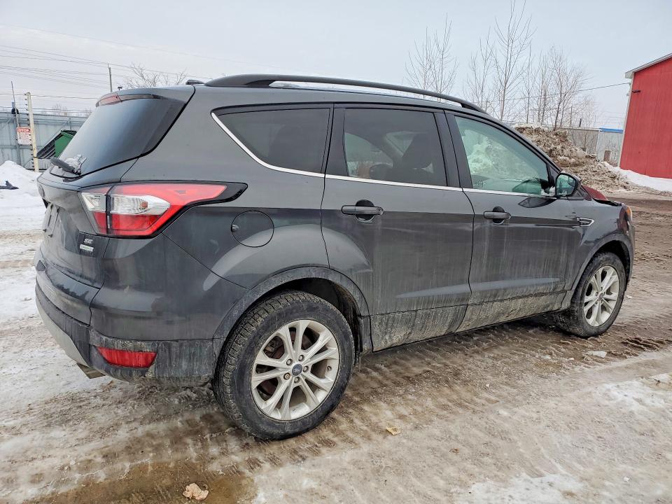 2018 Ford Escape მანქანა იყიდება აუქციონზე, vin: 1FMCU0GD7JUD39483, აუქციონის ნომერი: 75754115