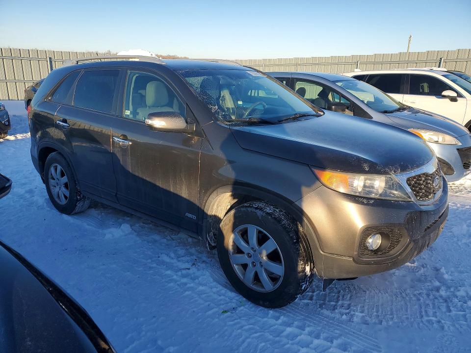 Продажа на аукционе авто 2013 Kia Sorento Lx, vin: 5XYKTDA28DG353030, номер лота: 75290355