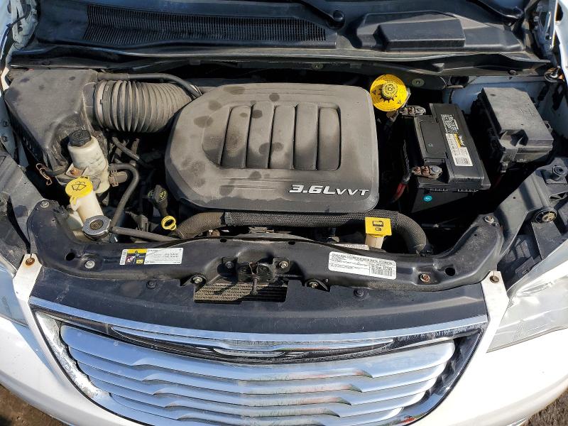 Продажа на аукционе авто 2015 Chrysler Town & Country, vin: 2C4RC1CG4FR657279, номер лота: 77970065