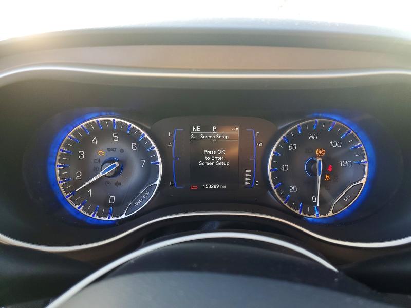 77007835 :رقم المزاد ، 2C4RC1DG0LR181719 vin ، 2020 Chrysler Voyager مزاد بيع