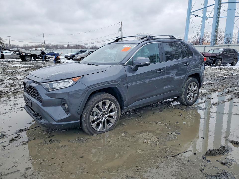 75573655 :رقم المزاد ، 2T3A1RFV3LW103972 vin ، 2020 Toyota Rav4 مزاد بيع