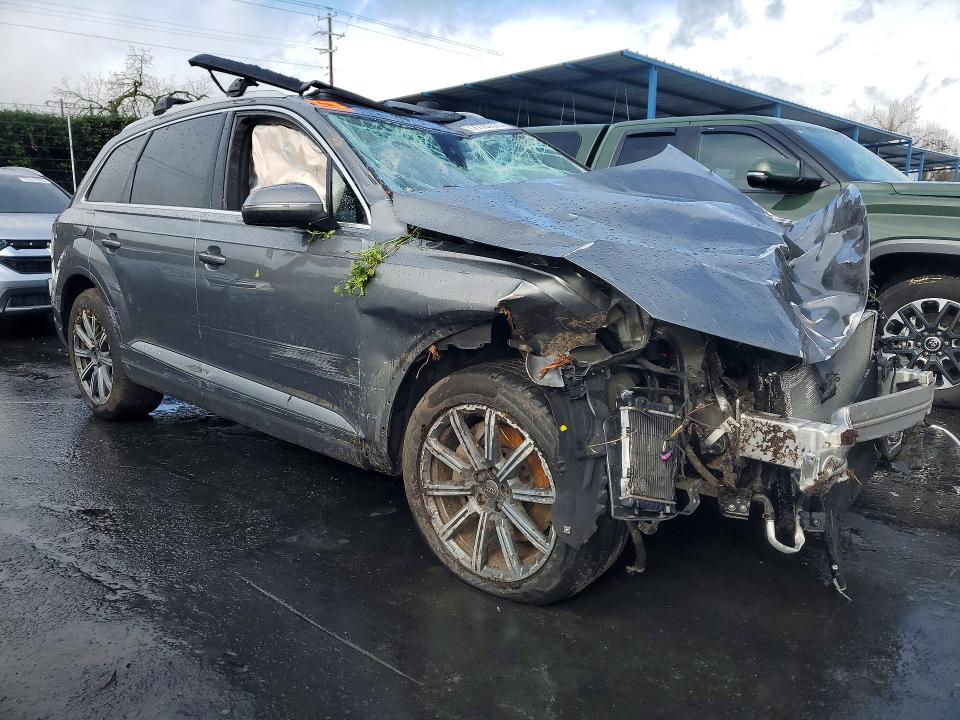 Aukcja sprzedaży 2017 Audi Q7, vin: WA1LAAF76HD016125, numer aukcji: 77797375