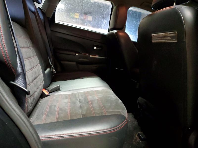 76345945 :رقم المزاد ، JA4AR3AW5JZ033758 vin ، 2018 Mitsubishi Outlander Sport مزاد بيع