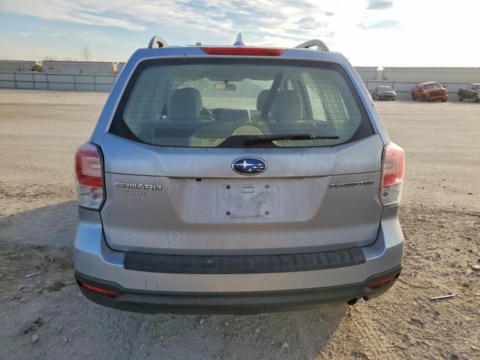 2018 Subaru Forester მანქანა იყიდება აუქციონზე, vin: JF2SJABCXJH585127, აუქციონის ნომერი: 77187125