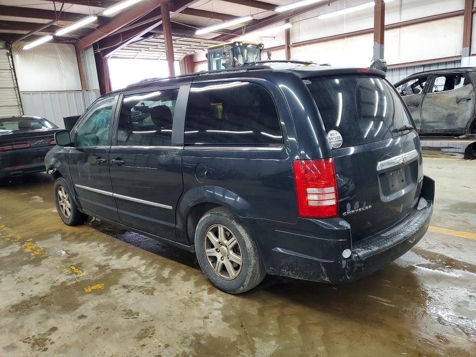 2010 Chrysler Town & Country მანქანა იყიდება აუქციონზე, vin: 2A4RR5D17AR136964, აუქციონის ნომერი: 75900285