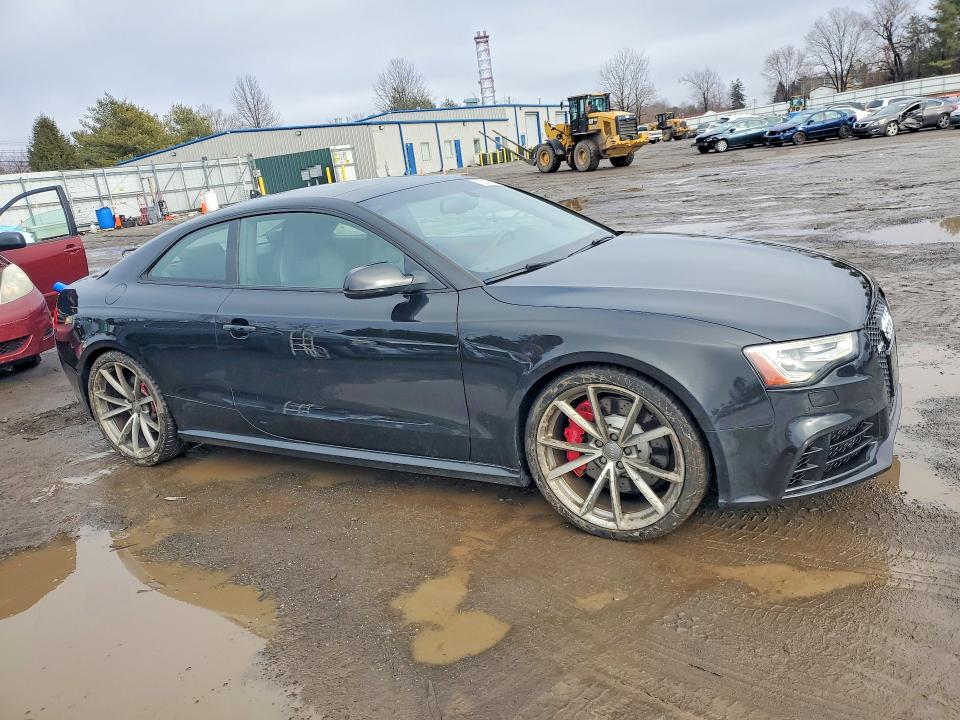 78355855 :رقم المزاد ، WUAC6AFR1FA901956 vin ، 2015 Audi Rs5 مزاد بيع