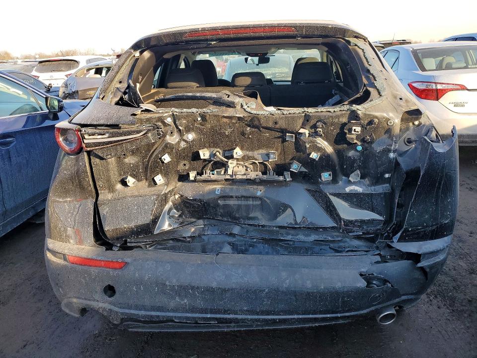 76666835 :رقم المزاد ، 3MVDMAAL6MM233001 vin ، 2021 Mazda Cx-30 مزاد بيع