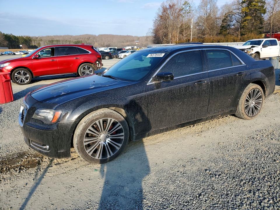 Продажа на аукционе авто 2013 Chrysler 300, vin: 2C3CCABG8DH708135, номер лота: 76378445