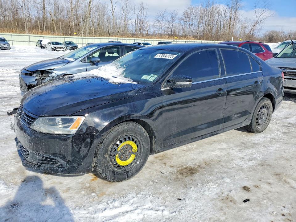 77544285 :رقم المزاد ، 3VWDP7AJ3DM367200 vin ، 2013 Volkswagen Jetta مزاد بيع