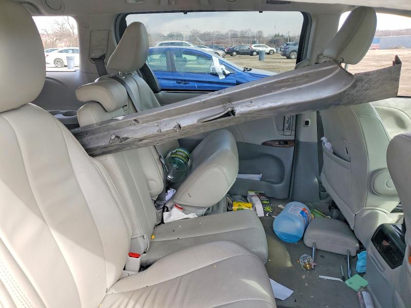 78994375 :رقم المزاد ، 5TDYK3DC1ES407512 vin ، 2014 Toyota Sienna مزاد بيع