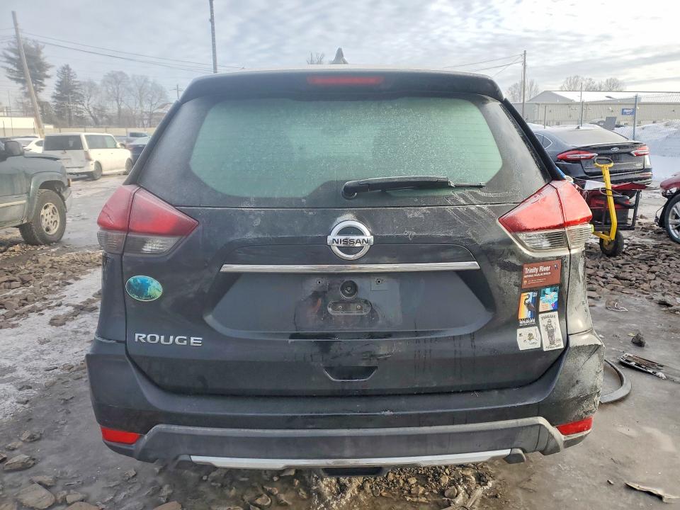 76136315 :رقم المزاد ، KNMAT2MT7JP583249 vin ، 2018 Nissan Rogue مزاد بيع
