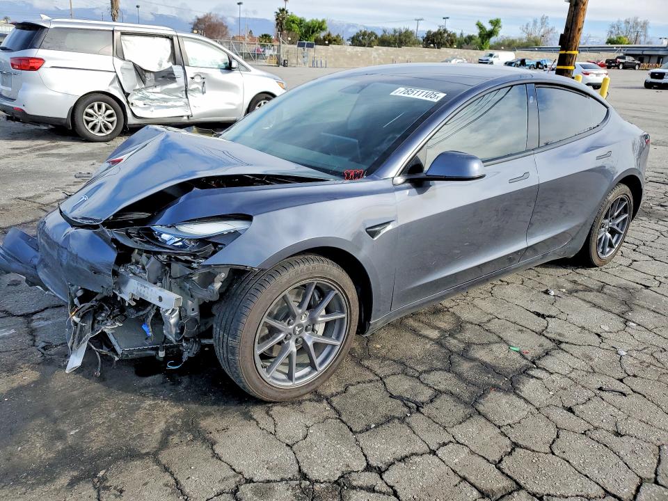 78511105 :رقم المزاد ، 5YJ3E1EB2NF204628 vin ، 2022 Tesla Model 3 مزاد بيع