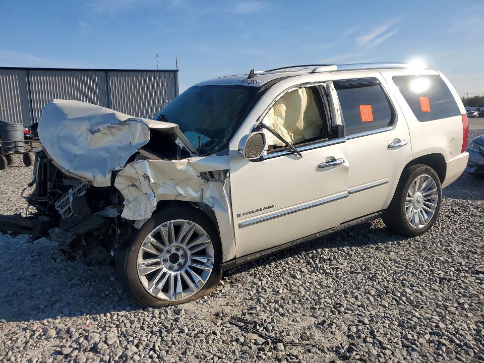 78637305 :رقم المزاد ، 1GYEC63867R408620 vin ، 2007 Cadillac Escalade مزاد بيع