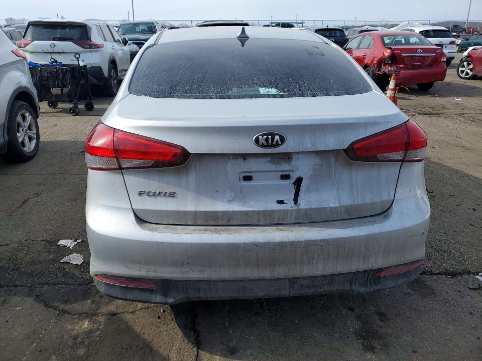 Продажа на аукционе авто 2018 Kia Forte, vin: 3KPFK4A73JE195284, номер лота: 76638265