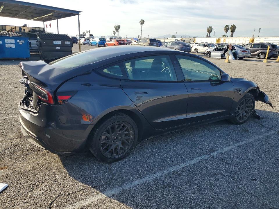 78084395 :رقم المزاد ، 5YJ3E1EAXRF865031 vin ، 2024 Tesla Model 3 مزاد بيع