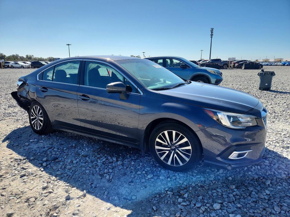 Продаж на аукціоні авто 2018 Subaru Legacy, vin: 4S3BNAF65J3011877, номер лоту: 76703945