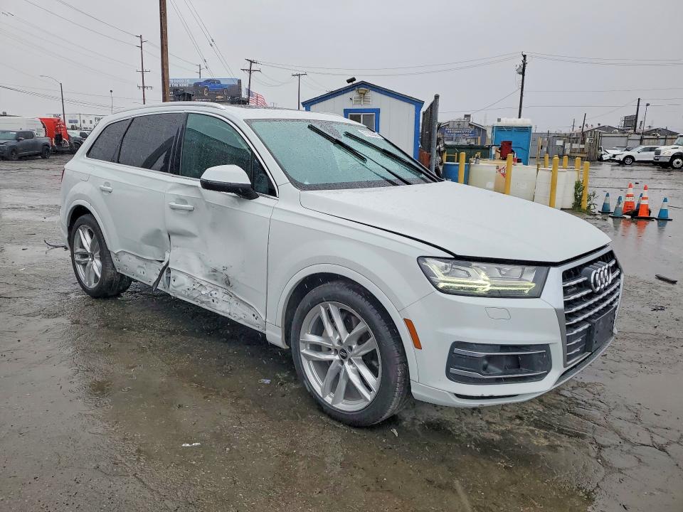 Продаж на аукціоні авто 2018 Audi Q7, vin: WA1VABF72JD007135, номер лоту: 77183845