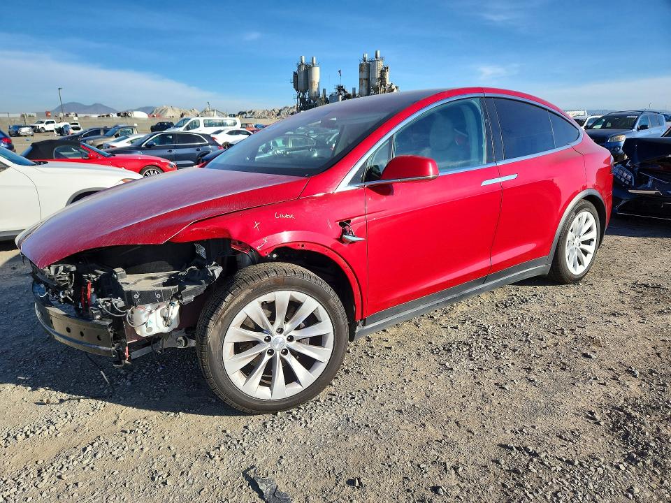 2017 Tesla Model X მანქანა იყიდება აუქციონზე, vin: 5YJXCDE25HF045195, აუქციონის ნომერი: 78362245