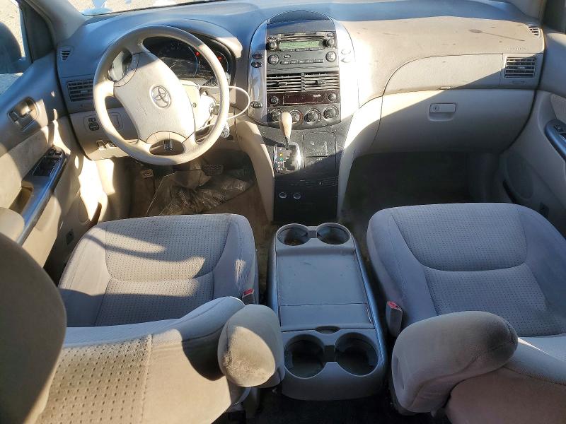 Продажа на аукционе авто 2010 Toyota Sienna, vin: 5TDKK4CC6AS325511, номер лота: 75662855
