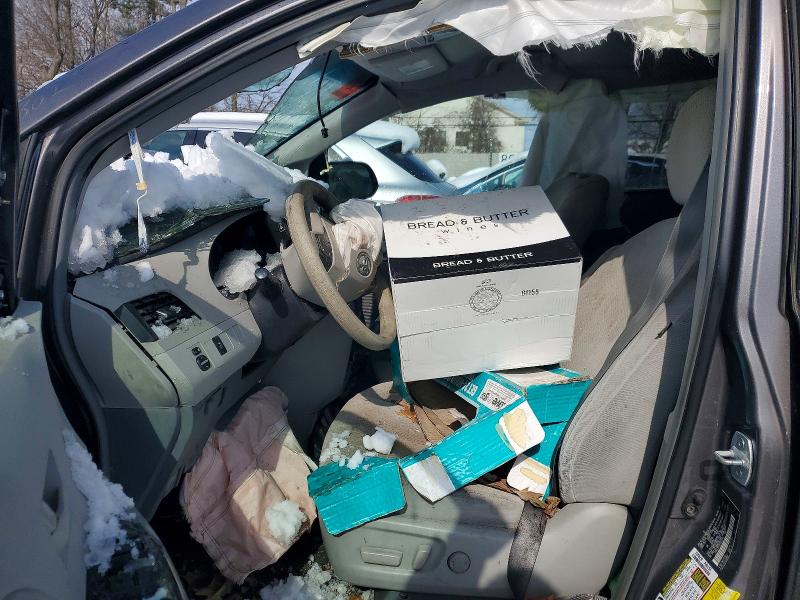 Продажа на аукционе авто 2014 Toyota Sienna, vin: 5TDKK3DC1ES523413, номер лота: 78695875