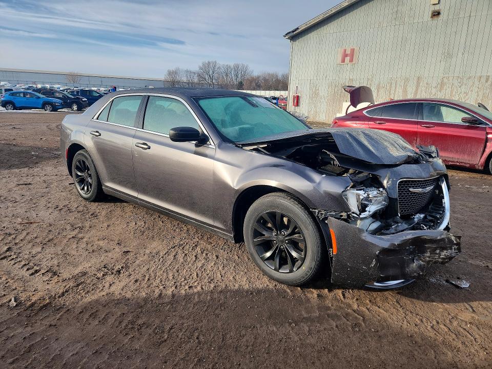 2016 Chrysler 300 მანქანა იყიდება აუქციონზე, vin: 2C3CCAAG0GH230170, აუქციონის ნომერი: 77435955