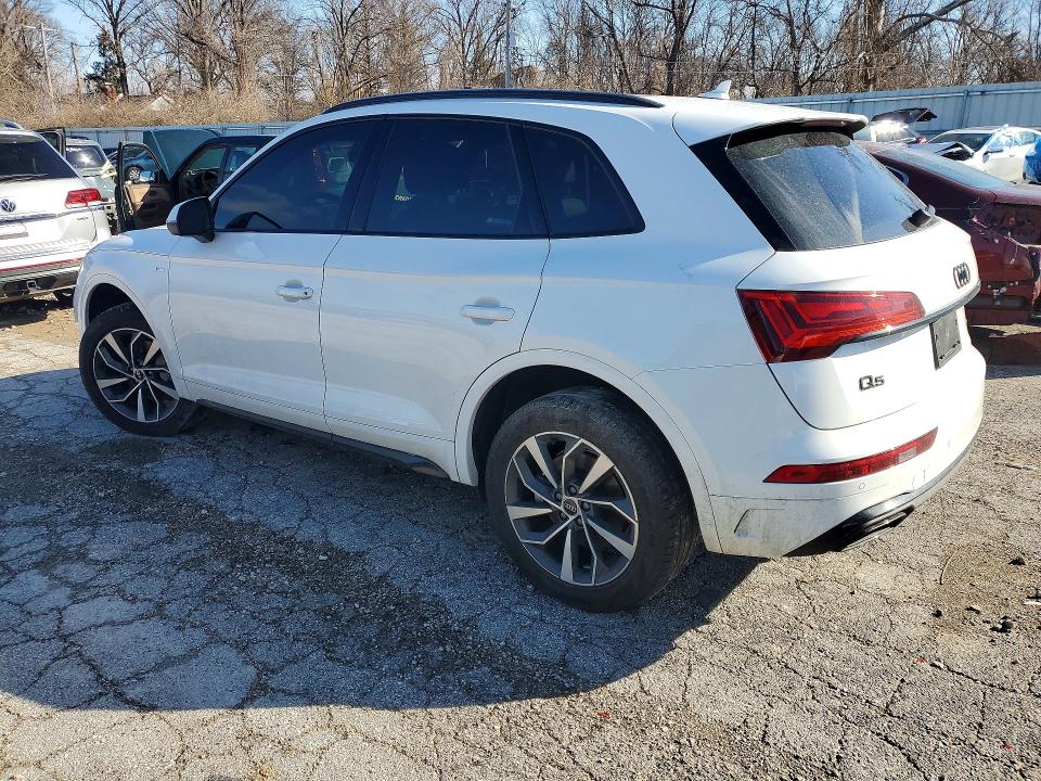 77579295 :رقم المزاد ، WA1GAAFY7R2111798 vin ، 2024 Audi Q5 مزاد بيع