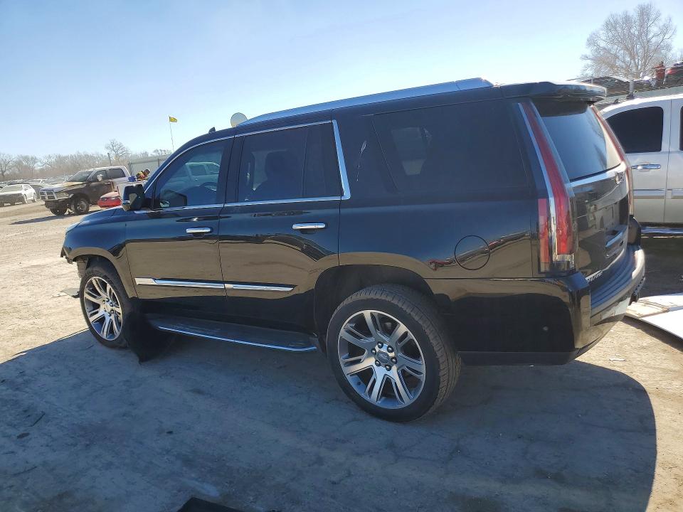 76637295 :رقم المزاد ، 1GYS4BKJ0HR135995 vin ، 2017 Cadillac Escalade مزاد بيع