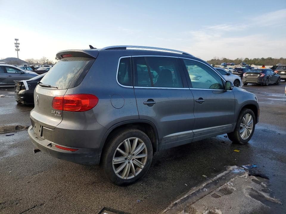 Продажа на аукционе авто 2014 Volkswagen Tiguan, vin: WVGBV3AX5EW524073, номер лота: 76604525