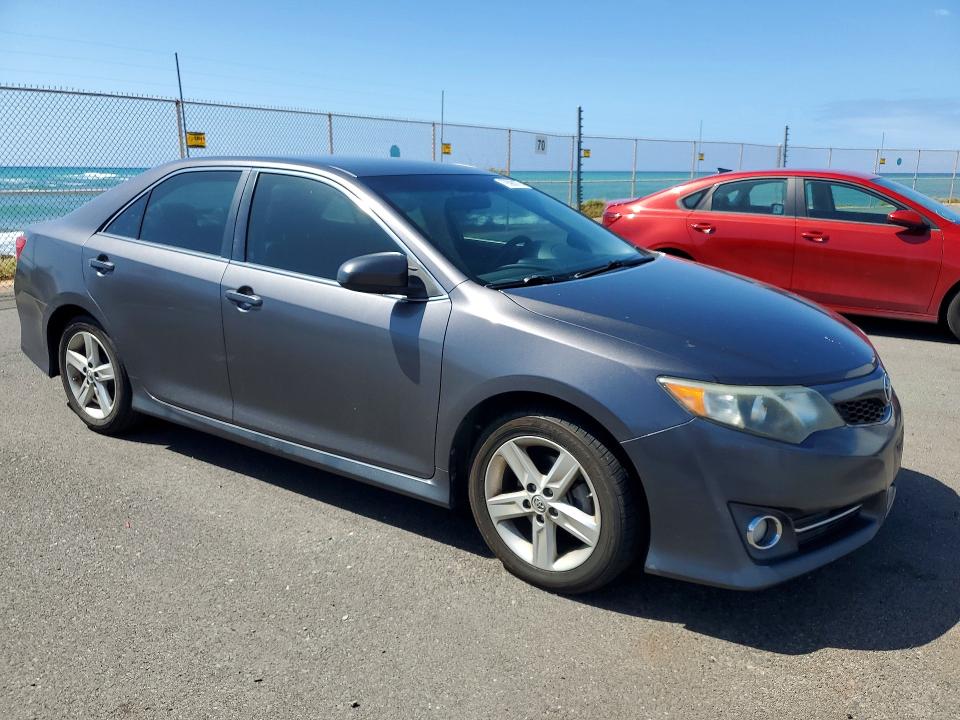 79098875 :رقم المزاد ، 4T1BF1FK2EU773702 vin ، 2014 Toyota Camry مزاد بيع