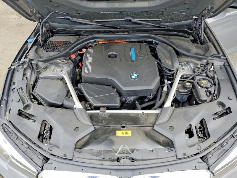 77373465 :رقم المزاد ، WBA13AG01NCJ96735 vin ، 2022 Bmw 530e مزاد بيع