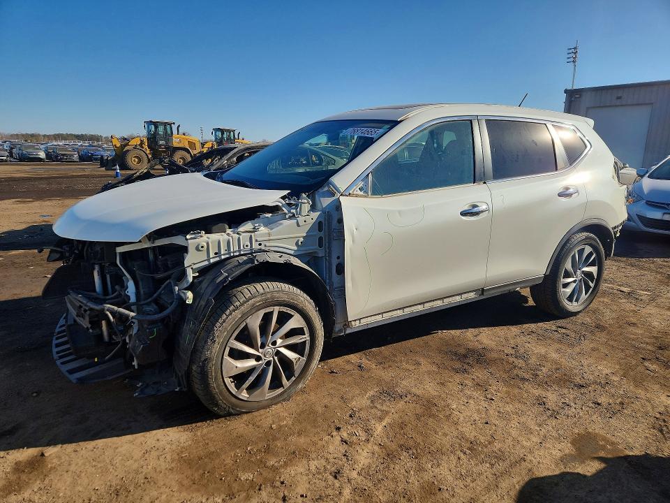 Продажа на аукционе авто 2015 Nissan Rogue, vin: 5N1AT2MT9FC757056, номер лота: 76814665