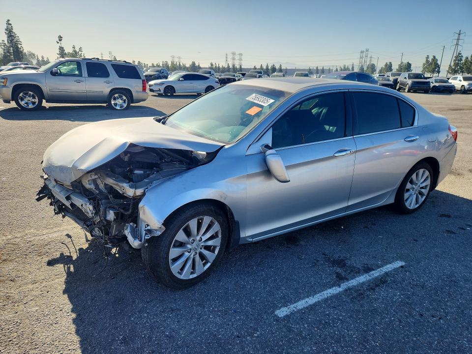 Продажа на аукционе авто 2014 Honda Accord, vin: 1HGCR3F8XEA011088, номер лота: 75693305