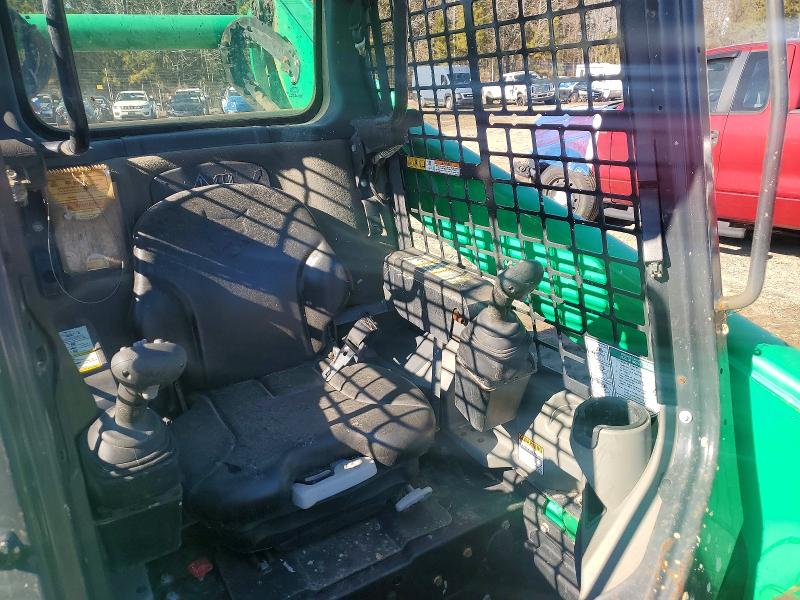 76461905 :رقم المزاد ، B3CA21300 vin ، 2021 Bobcat T740 مزاد بيع