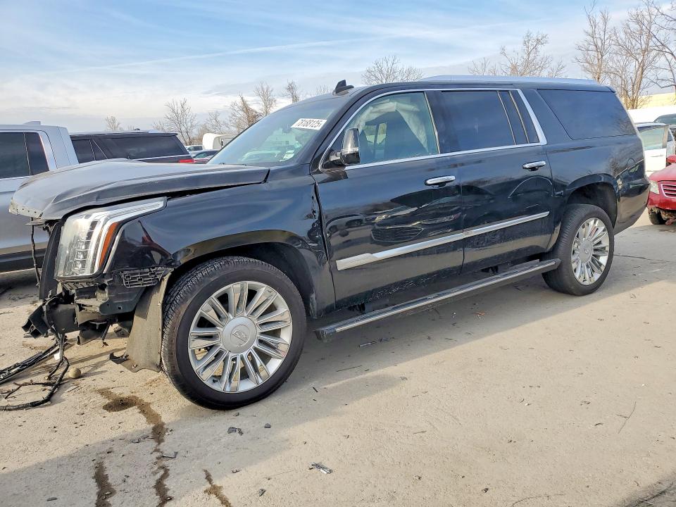 2020 Cadillac Escalade მანქანა იყიდება აუქციონზე, vin: 1GYS4KKJ7LR174656, აუქციონის ნომერი: 78188125