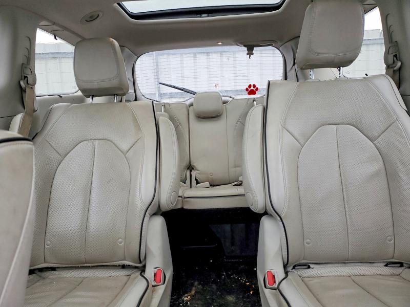 76552215 :رقم المزاد ، 2C4RC1N78JR258297 vin ، 2018 Chrysler Pacifica مزاد بيع