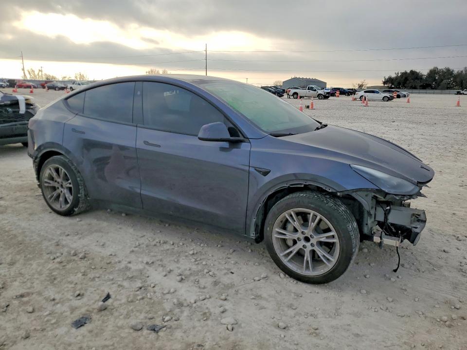 77333015 :رقم المزاد ، 7SAYGDEDXPF950088 vin ، 2023 Tesla Model Y مزاد بيع