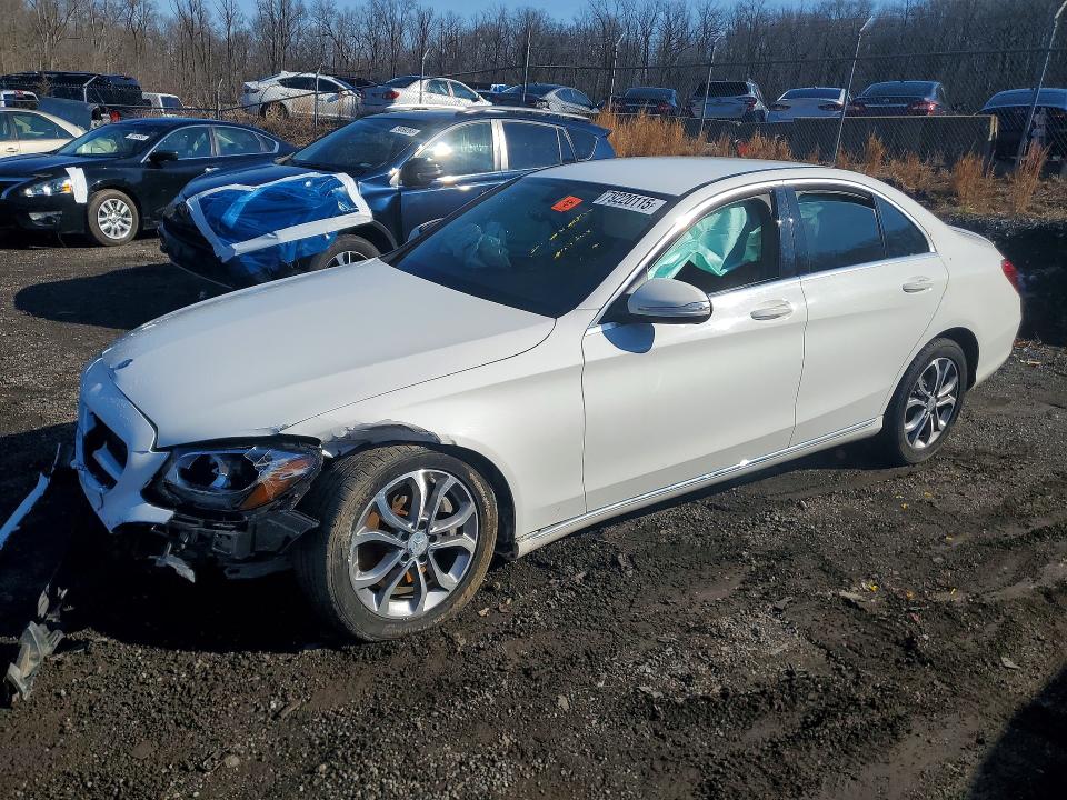 2015 Mercedes-benz C მანქანა იყიდება აუქციონზე, vin: 55SWF4KB0FU070699, აუქციონის ნომერი: 79220115