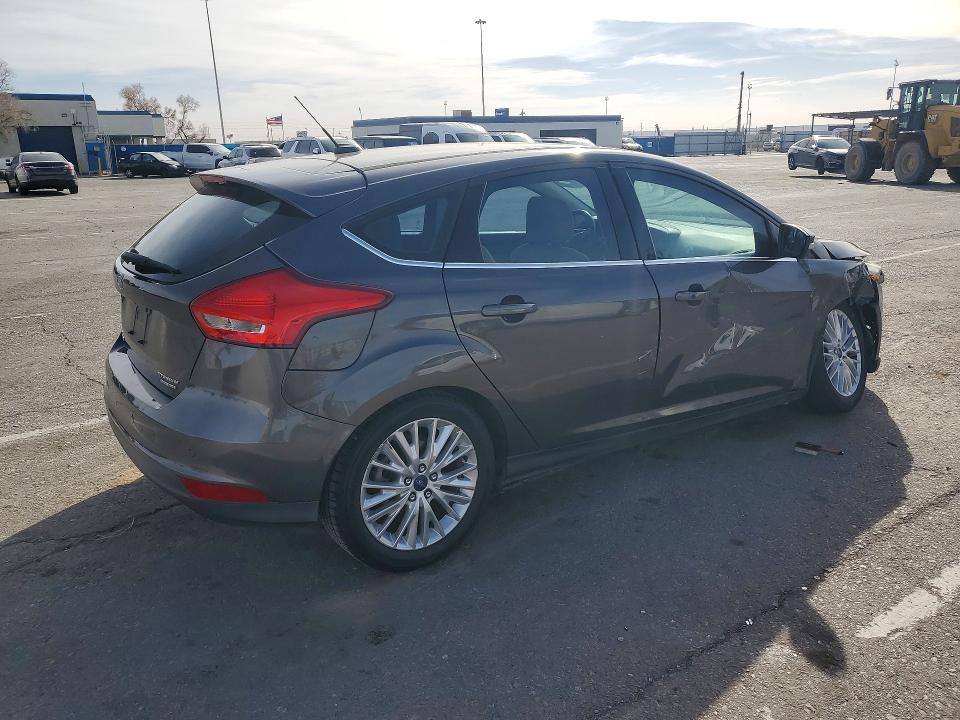 Продажа на аукционе авто 2015 Ford Focus, vin: 1FADP3N20FL323664, номер лота: 79233725