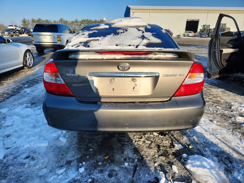 75984305 :رقم المزاد ، 4T1BE30K73U672322 vin ، 2003 Toyota Camry مزاد بيع