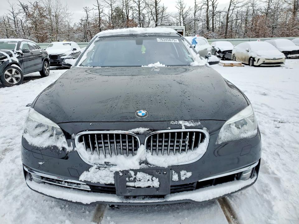 2013 Bmw 750 მანქანა იყიდება აუქციონზე, vin: WBAYE8C55DD134105, აუქციონის ნომერი: 76345075