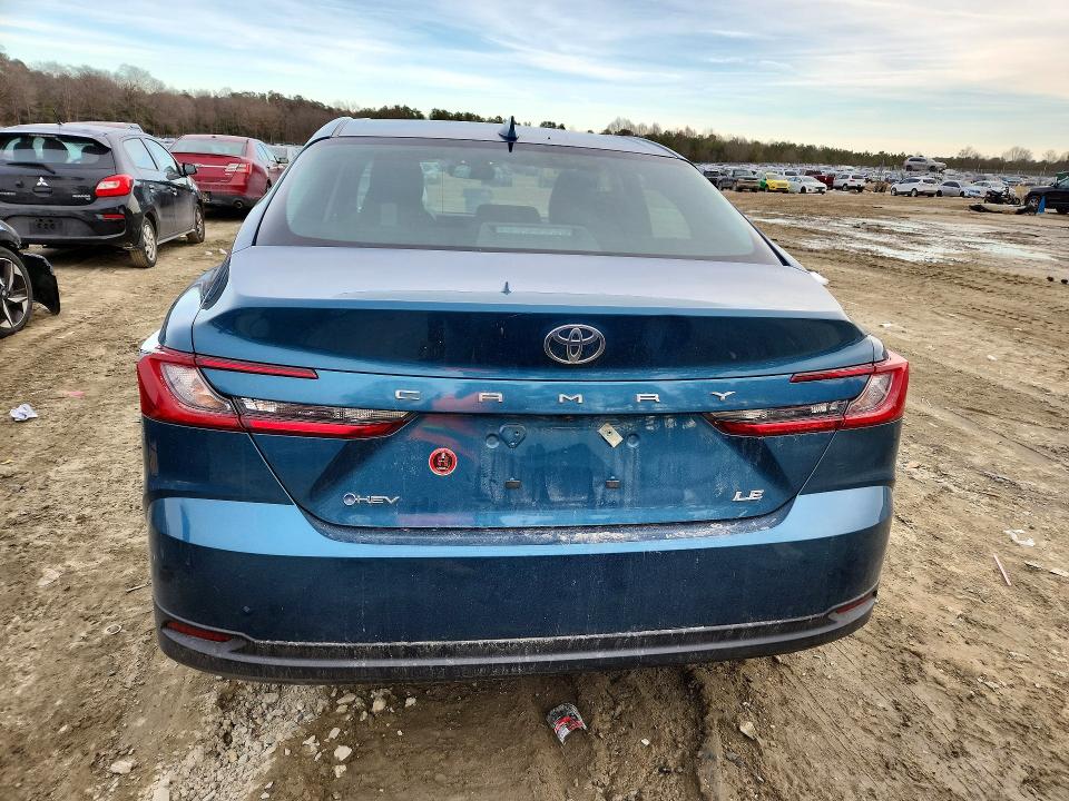 Продаж на аукціоні авто 2025 Toyota Camry, vin: 4T1DAACK7SU631238, номер лоту: 76561035