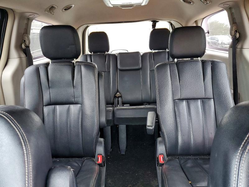 77968485 :رقم المزاد ، 2C4RC1BG4GR281492 vin ، 2016 Chrysler Town & Country مزاد بيع