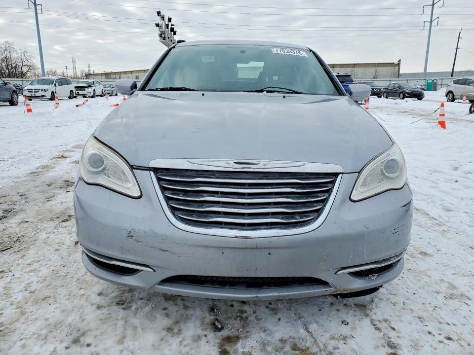 Продажа на аукционе авто 2014 Chrysler 200, vin: 1C3CCBAB9EN141793, номер лота: 77036375