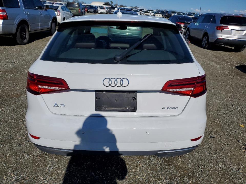 Aukcja sprzedaży 2018 Audi A3, vin: WAUTPBFF2JA093239, numer aukcji: 76753515