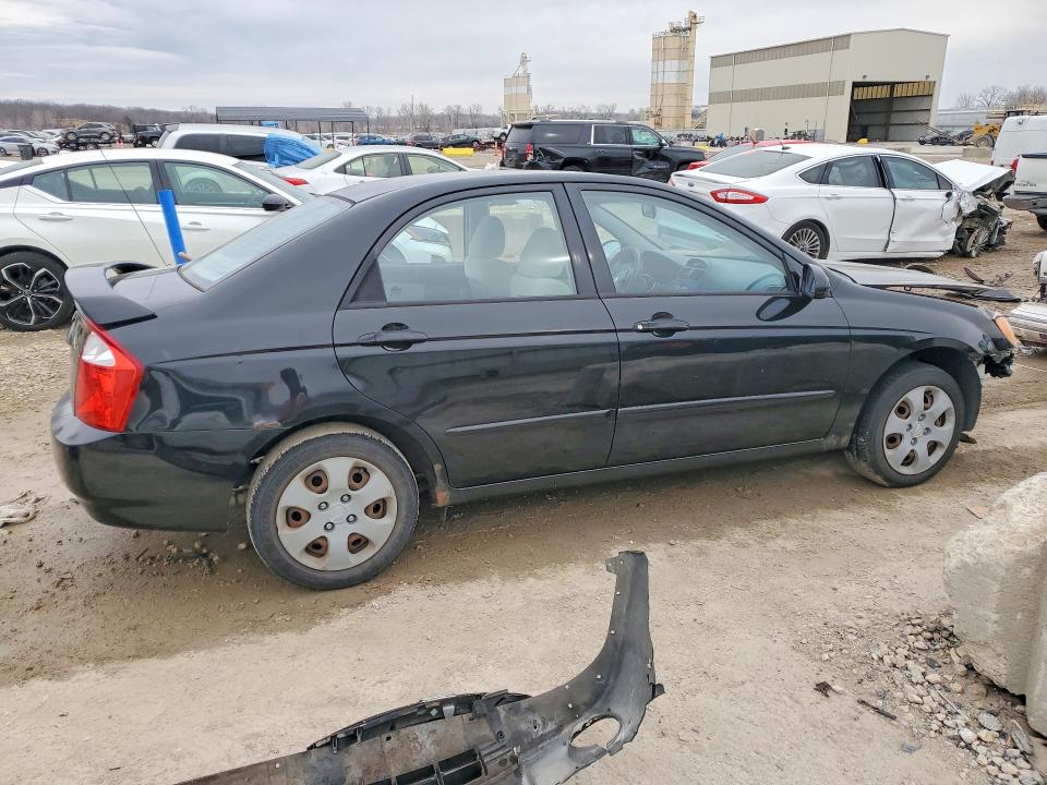 77957145 :رقم المزاد ، KNAFE121755101261 vin ، 2005 Kia Spectra مزاد بيع