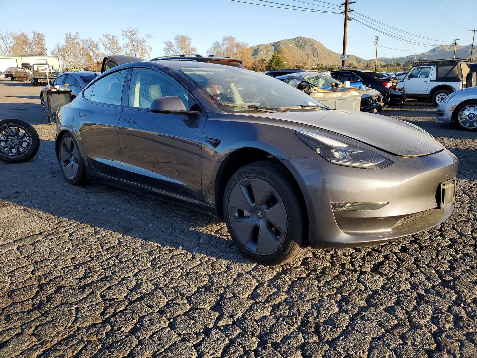 Продаж на аукціоні авто 2023 Tesla Model 3, vin: 5YJ3E1EAXPF687277, номер лоту: 75868495