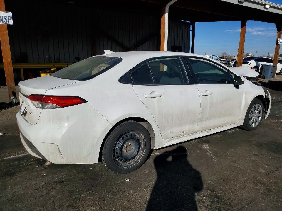 76545635 :رقم المزاد ، JTDEPMAE1N3020573 vin ، 2022 Toyota Corolla مزاد بيع