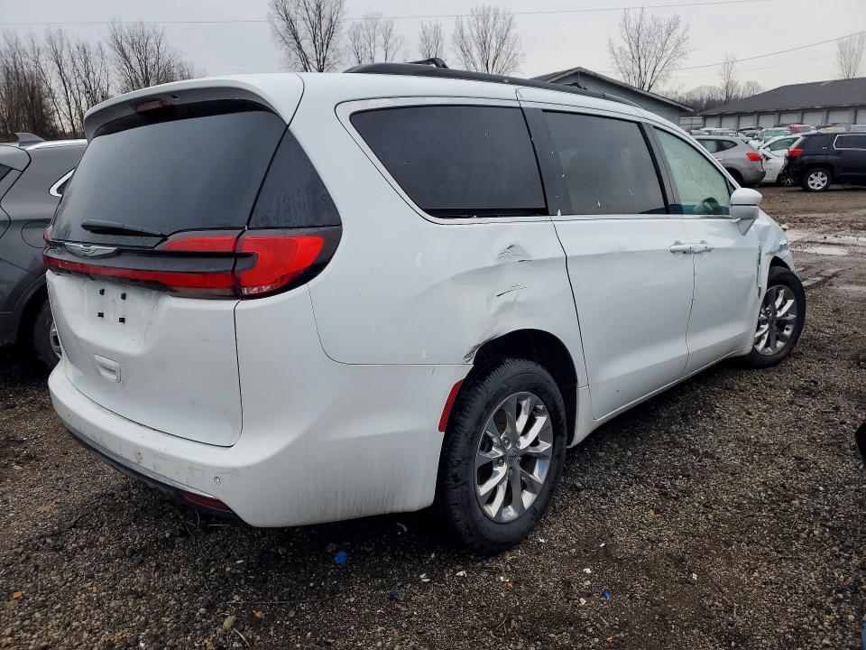 Auction sale of the 2022 Chrysler Pacifica, vin: 2C4RC3BG6NR161573, lot number: 74300685
