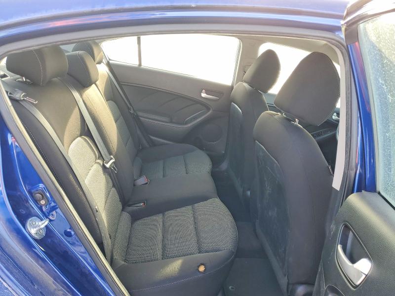 2018 Kia Forte მანქანა იყიდება აუქციონზე, vin: 3KPFK4A72JE236049, აუქციონის ნომერი: 75759035